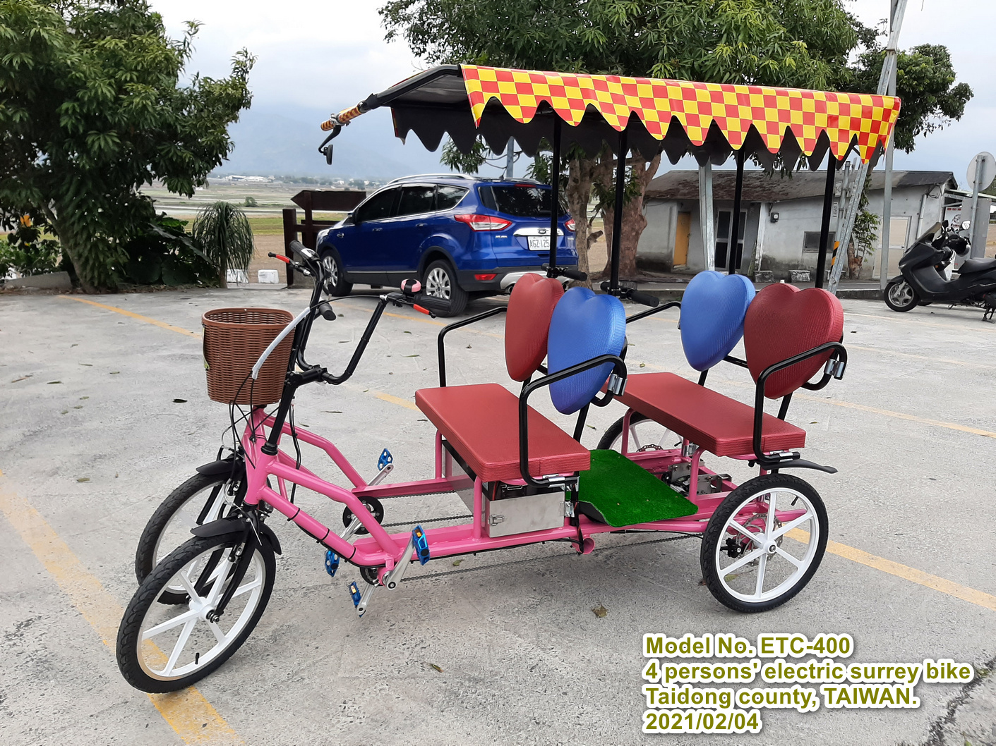 4 persons' electric surrey bike